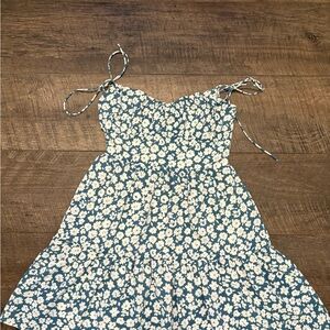 Forever 21 Blue and White Floral Dress